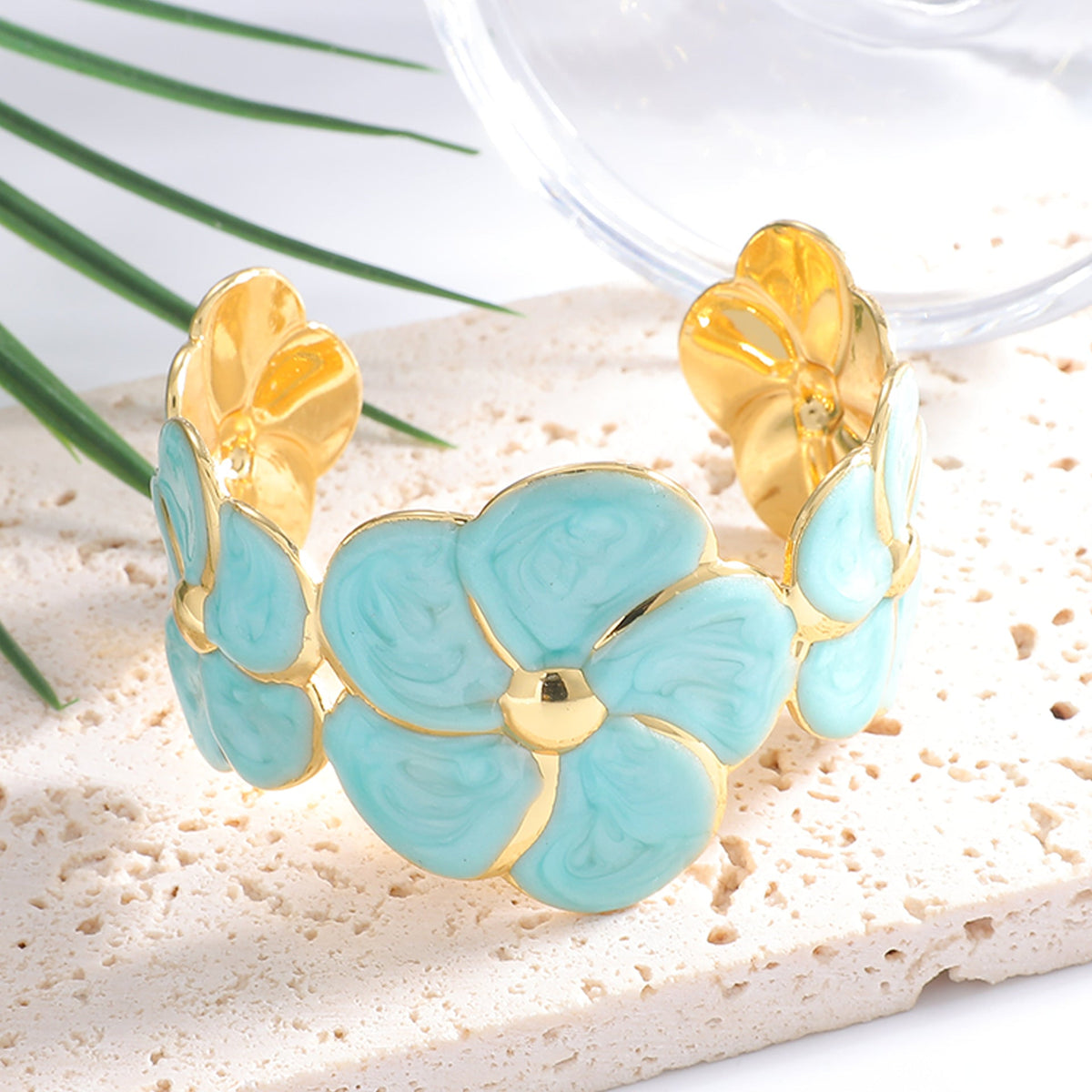 Ladies cuff bracelet with elaborate flower pattern Symbol Fashion