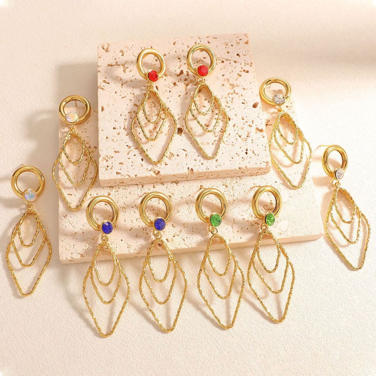 Women's earrings with elegant, shimmering design Symbol Fashion