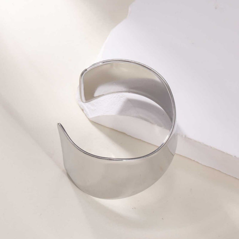 Women's Open Bangle with Elegant Wave Design Symbol Fashion