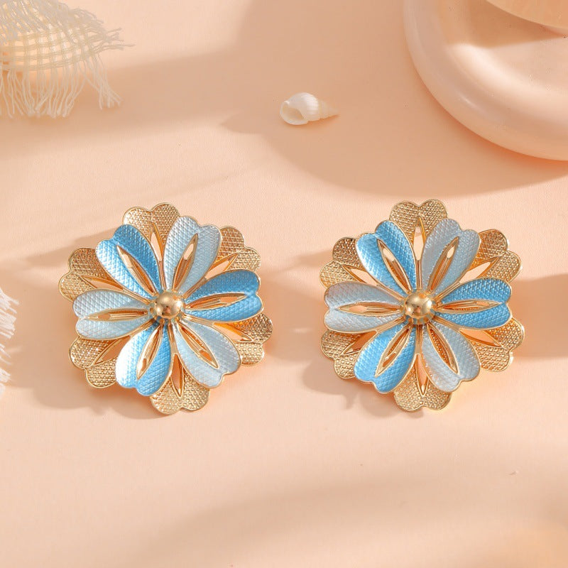 Ladies Hair Clips with Artistic Flower Design Symbol Fashion