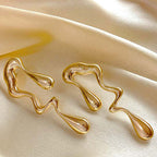 Women's hair accessory clips in modern, organic design Symbol Fashion