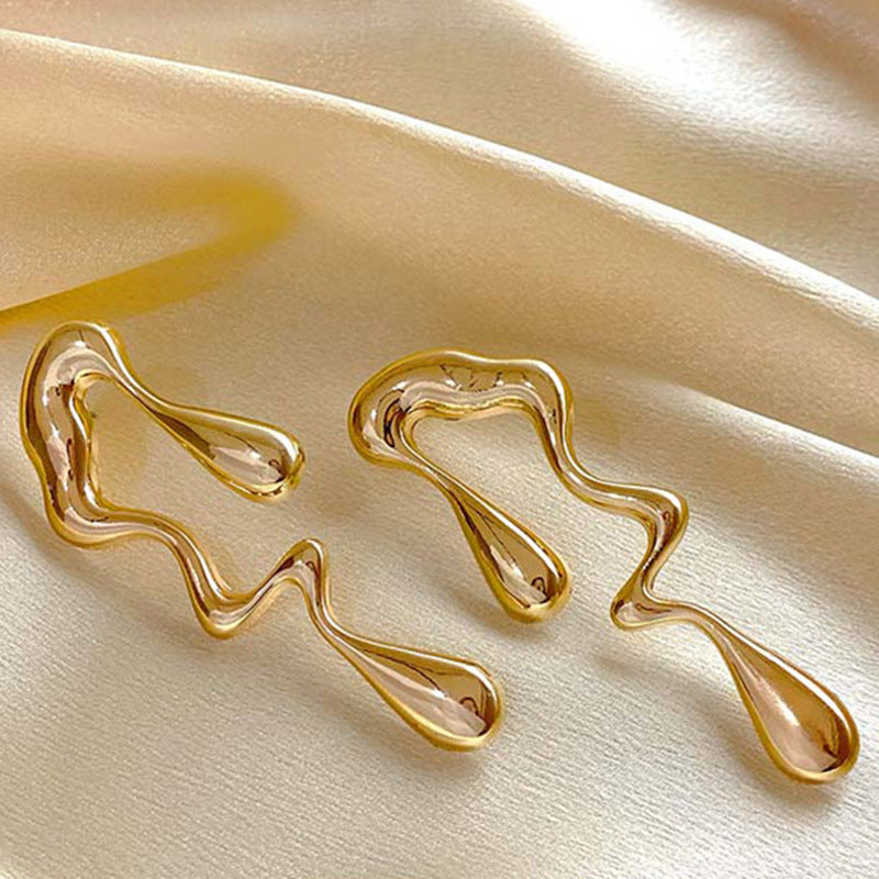 Women's hair accessory clips in modern, organic design Symbol Fashion