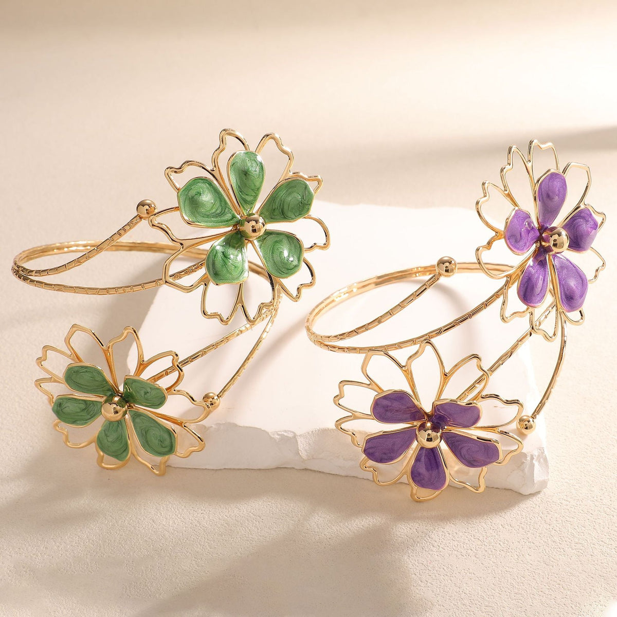 Ladies bracelet with artistic flower design Symbol Fashion