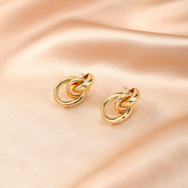 Women's hoops in a modern, layered design Symbol Fashion