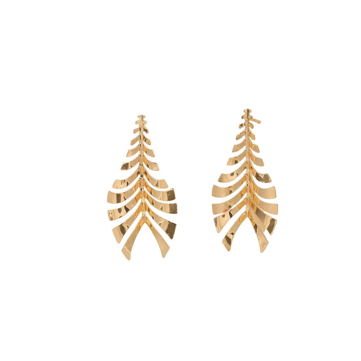 Women Hanging Earrings in Elegant Leaf Design Symbol Fashion