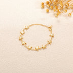 Ladies' bracelet with elegant heart design and fine link chain Symbol Fashion