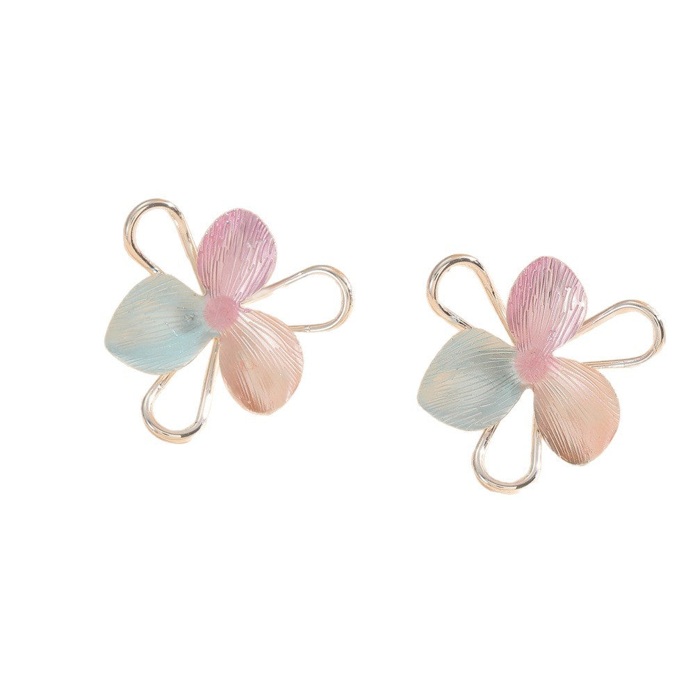 Women's hair clips in playful flower design Symbol Fashion