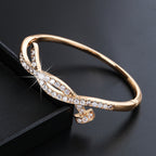Women's bangle with elegant infinity pattern and sparkling zirconia Symbol Fashion