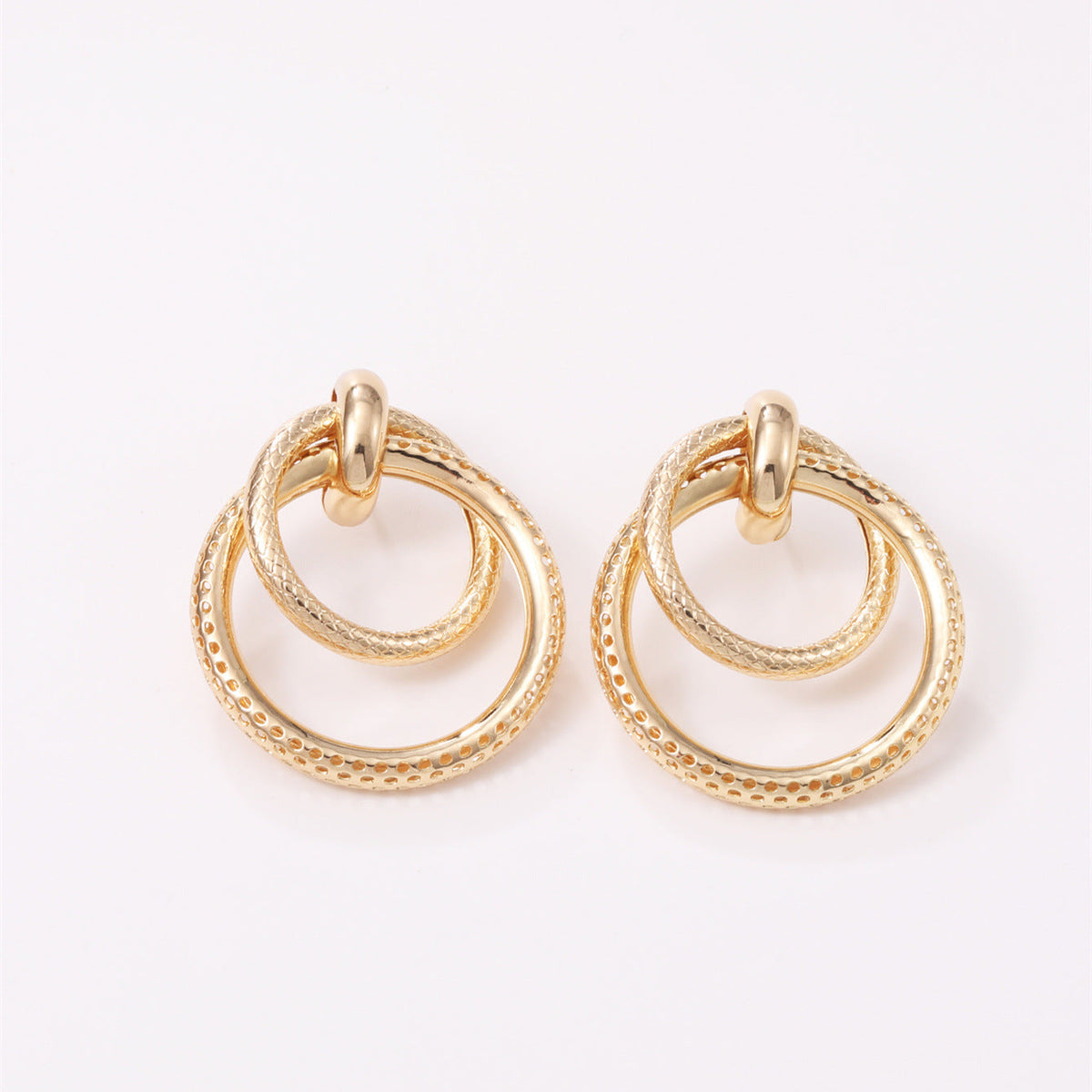 Women's Hanging Earrings with Elegant, Curved Ring Design Symbol Fashion