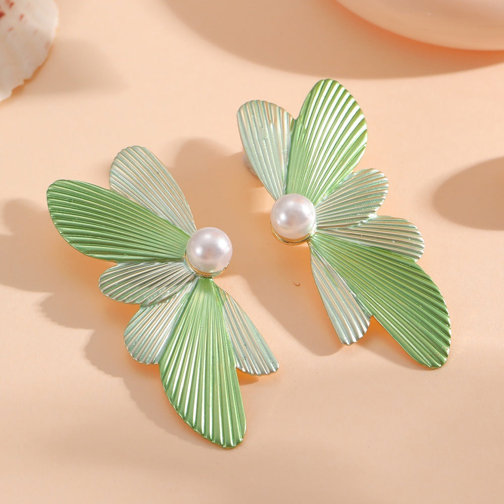 Women's hair clips in elegant butterfly design Symbol Fashion