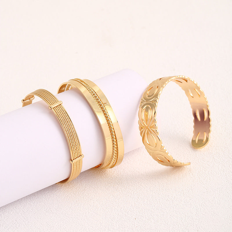 Ladies Open Bangle with Elegant Structure Design Symbol Fashion