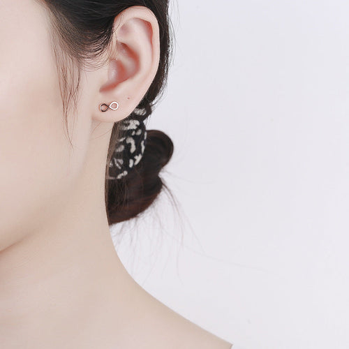 Ladies earrings in infinity design made of high-quality material Symbol Fashion