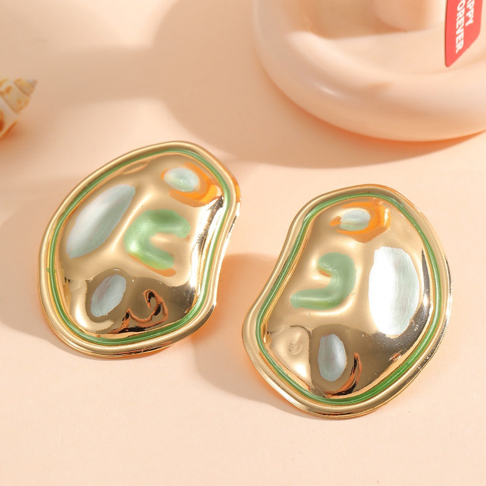 Ladies Hanging Earrings in a modern, organic design Symbol Fashion