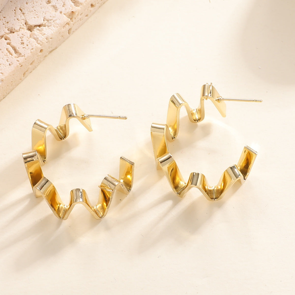 Women's Drop Earrings with Wavy Design Symbol Fashion