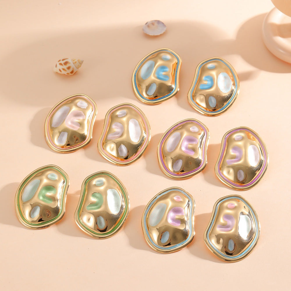 Ladies Hanging Earrings in a modern, organic design Symbol Fashion