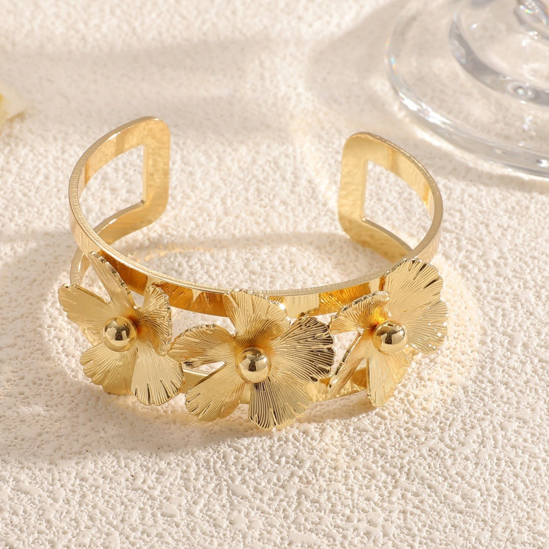 Women's wrist jewelry with floral design and high-quality surface finishing Symbol Fashion