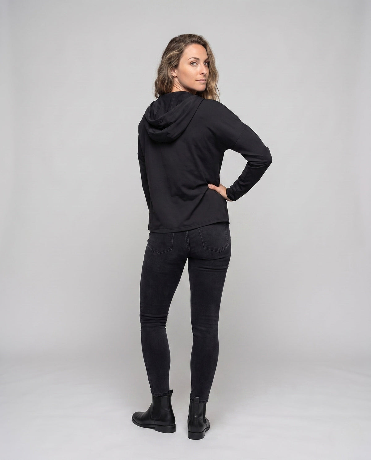 Product 15865109872970 - back_view