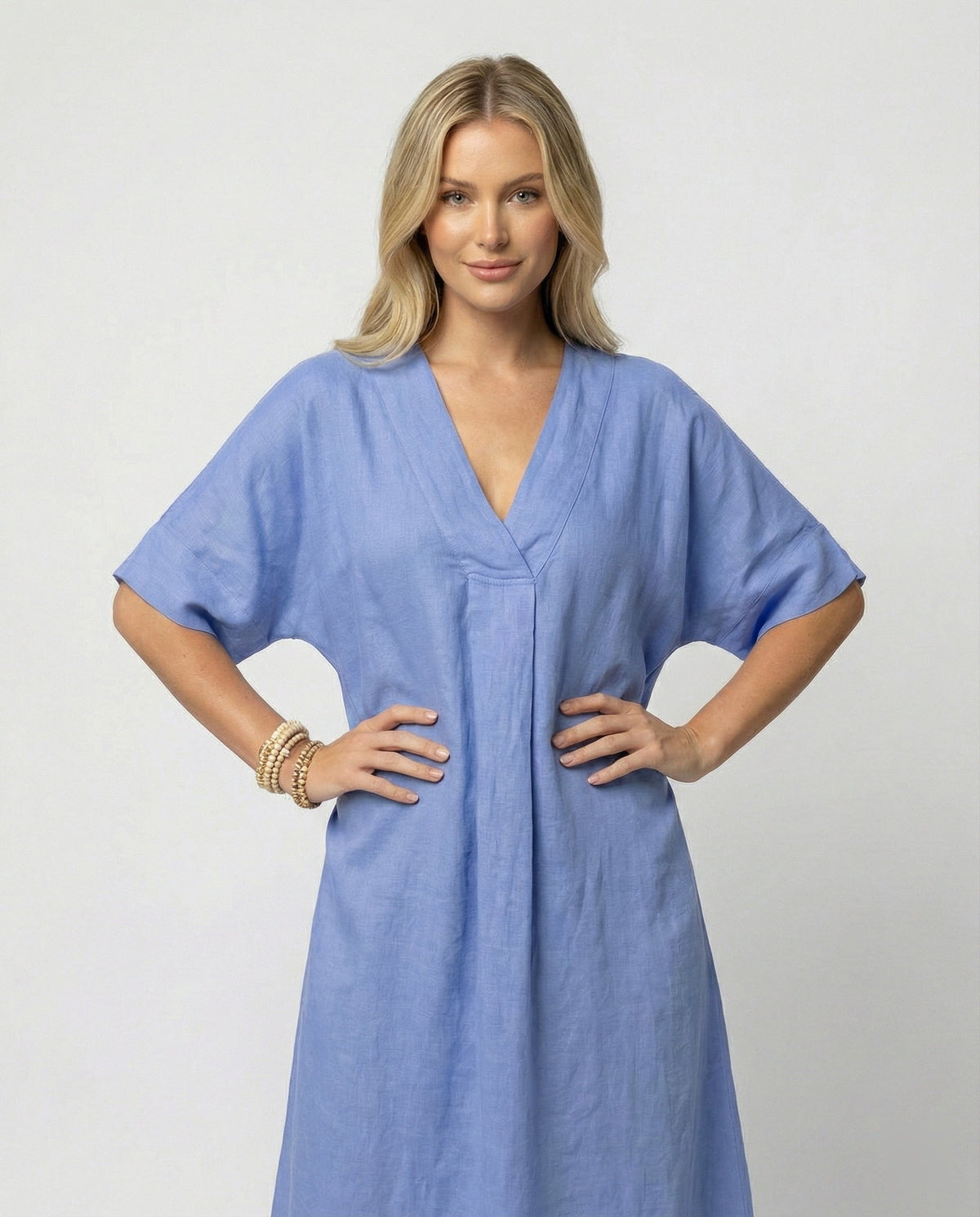 Women casual linen maxi dress with V-neck and wide cut sleeves